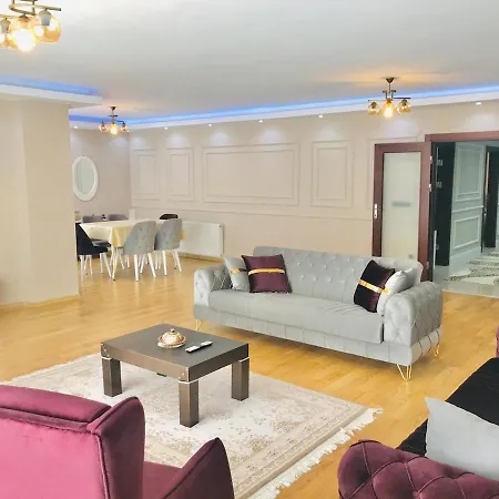 Wide Family House Istanbul