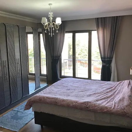 Wide Family House Apartment