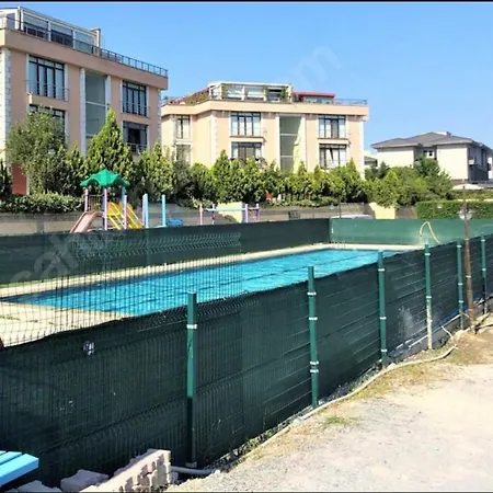 Wide Family House Apartment Istanbul