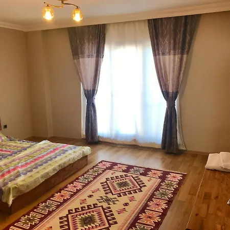 Wide Family House דירה